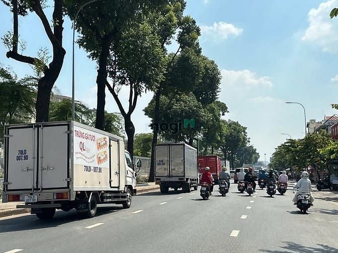 GẤP bán nhà HXH Nguyễn Kiệm gần BV175 ngang 4.2m 80m2 cho thuê 9.9 tỷ - Mogi.vn