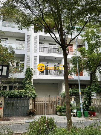 Nhà đường số 5 kdc him lam giá 20 tỷ,diện tích 4.5x20m,nhà hầm,trệt, 2.5 lầu,phường tân hưng, quận 7