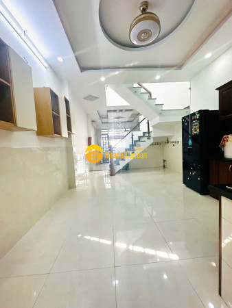 Nhà mới vào ở liền 1 lầu mặt tiền hẻm 4m trần xuân soạn, quận 7