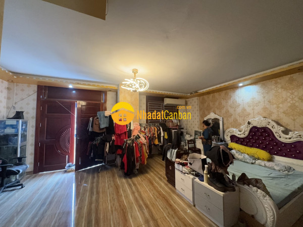 Mặt tiền lê quang định 6 tầng thang máy 150m2 39 tỷ