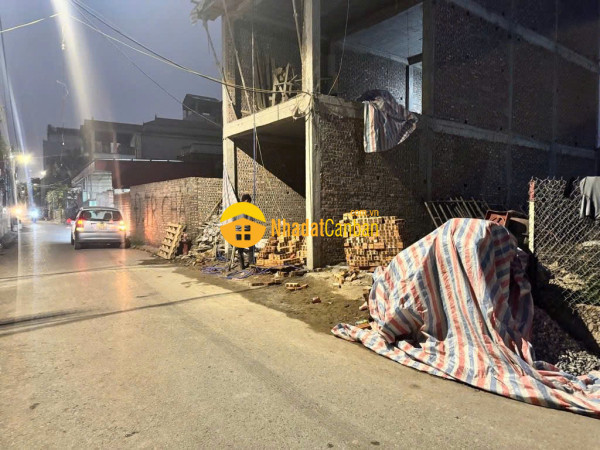 Bán đất bát khối 65m 2 ô tô tránh kinh doanh long biên